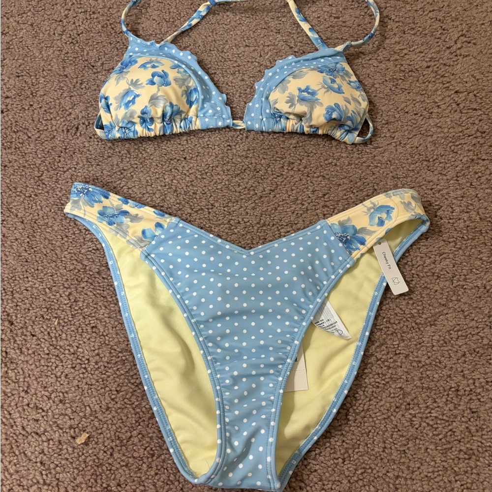 Hollister Blue and Cream Floral Bikini